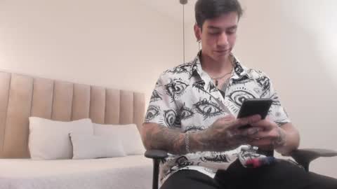 Harry Jones online show from January 14, 5:45 pm