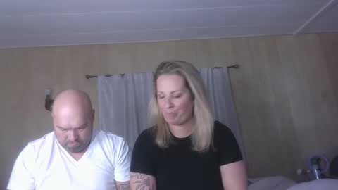 hawktuahgwakgwakmom online show from January 6, 3:31 am