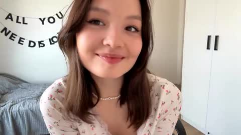 Kira online show from April 22, 8:54 am