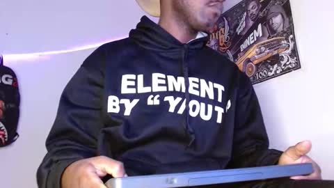 hazlan_420 online show from March 14, 11:14 am