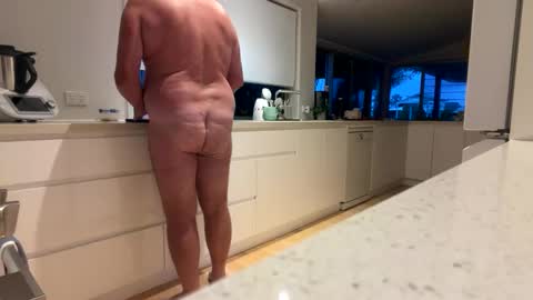 h babe online show from April 24, 8:11 pm