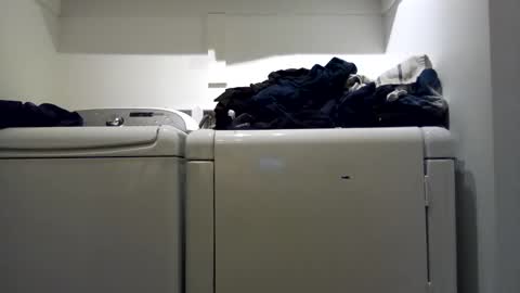 hdrsh08 online show from December 8, 12:02 am