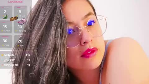 hearmymoans_18 online show from November 17, 8:44 pm