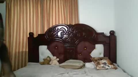 heart_star online show from January 11, 8:00 am