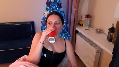 Snapshot of heaven_chloe chatting on January 24, 8:11 pm Heaven girl online show from January 24, 8:11 pm