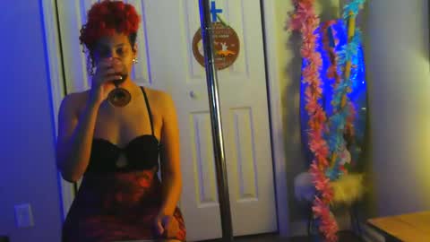 Heavenllyy online show from April 17, 5:43 am