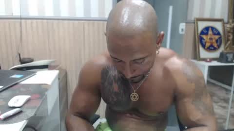 hebertgomes online show from February 25, 9:40 pm