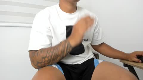  18 online show from November 17, 11:18 pm