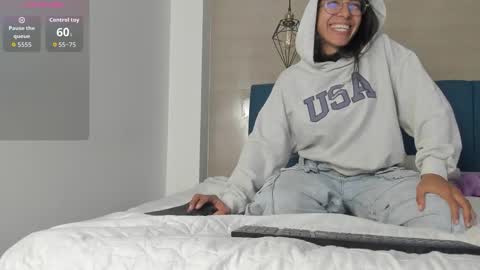 heidi_feuer online show from October 10, 12:33 pm