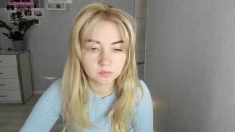 Helen sven online show from December 3, 7:53 am