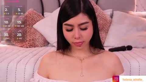 helena_whaite online show from July 11, 2:31 pm