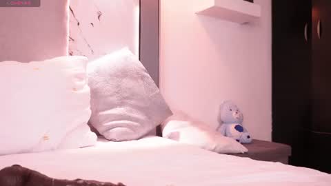 helena_whaite online show from July 21, 4:09 pm