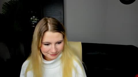 helenastevenson online show from March 6, 7:21 pm