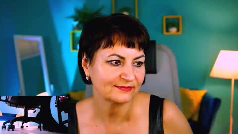 helenbeler online show from November 17, 12:52 pm