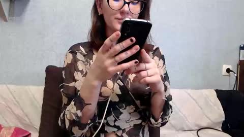 HelenRed online show from December 5, 9:19 am