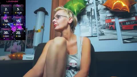 Helga online show from November 19, 1:10 pm