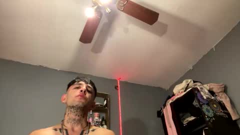 hell5tar_ online show from February 26, 6:06 am