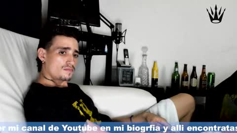 Snapshot of hell_boy66 chatting on September 27, 2:42 am Eros online show from September 27, 2:42 am