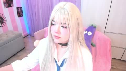Snapshot of hell_fairy chatting on October 3, 3:04 am Laura online show from October 3, 3:04 am