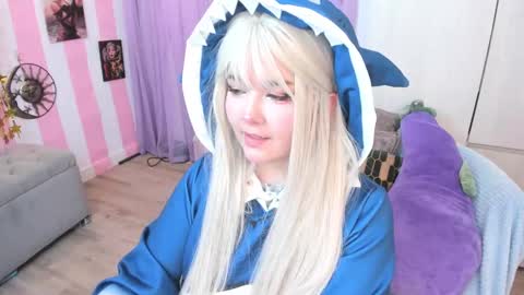 Snapshot of hell_fairy chatting on September 13, 3:53 am Laura online show from September 13, 3:53 am