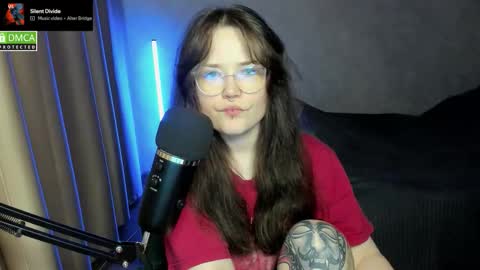 Snapshot of hell_hotline chatting on September 25, 6:59 pm Red online show from September 25, 6:59 pm