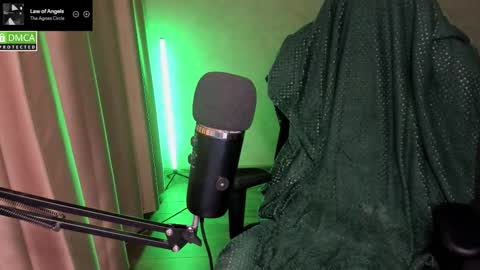 Red online show from February 5, 7:17 pm