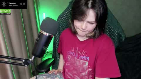 Red online show from February 12, 10:13 pm