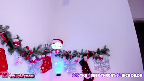 helloiamastrid online show from December 27, 7:46 pm