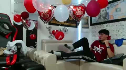 hercules_men online show from February 12, 8:27 am