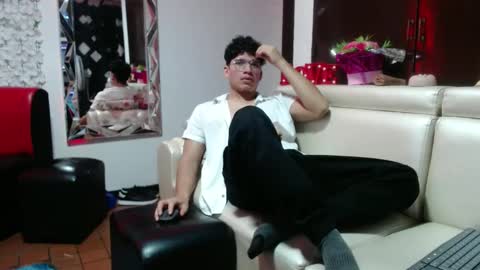 hercules_men online show from February 22, 10:40 am