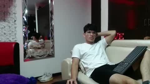 hercules_men online show from February 21, 8:29 am