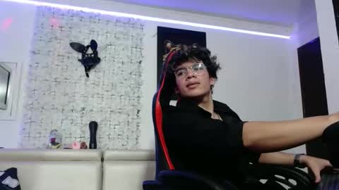 hercules_men online show from January 18, 10:17 pm