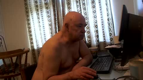 mature online show from February 26, 10:27 am