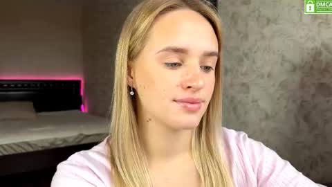 Sylvia online show from October 22, 8:28 am
