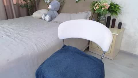 Snapshot of heroine_of_your_life chatting on October 20, 5:34 am Maryana online show from October 20, 5:34 am