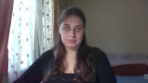 hess_luna_ online show from September 23, 9:14 am