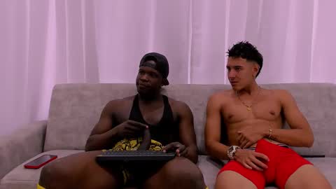 heteros men online show from February 10, 2:31 pm