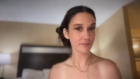 HeyAlicia online show from November 1, 2:12 am