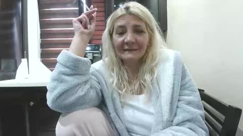 Heyheygrey online show from April 2, 1:40 pm