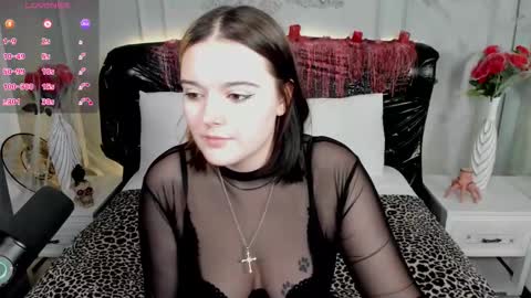 Amazing Mary  online show from October 23, 9:00 am