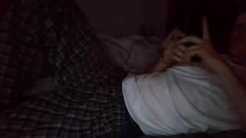 Snapshot of hi_life850 chatting on February 13, 12:57 am MR. Bation online show from February 13, 12:57 am