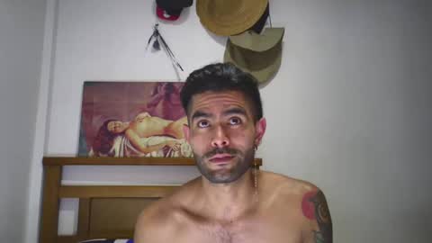 hideonbush online show from September 8, 6:40 pm