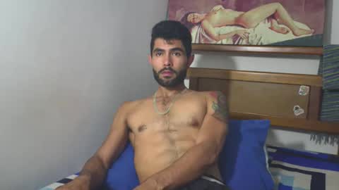 hideonbush online show from February 12, 4:54 pm