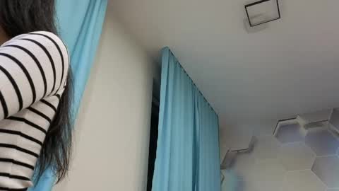 HIHIKA online show from April 21, 6:26 pm