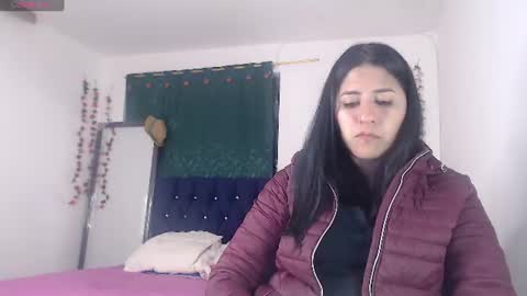 hilaril18 online show from July 13, 1:20 am