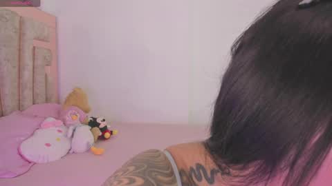 LUNA new account  FOLLOW ME online show from May 22, 1:01 am
