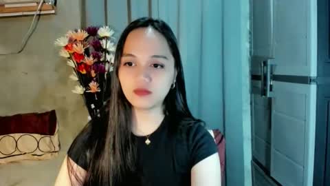 hilarymolly online show from March 12, 1:20 am