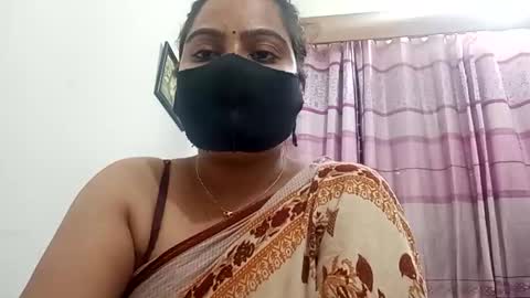 Snapshot of himuhimu22 chatting on October 14, 8:23 pm himuhimu22 online show from October 14, 8:23 pm