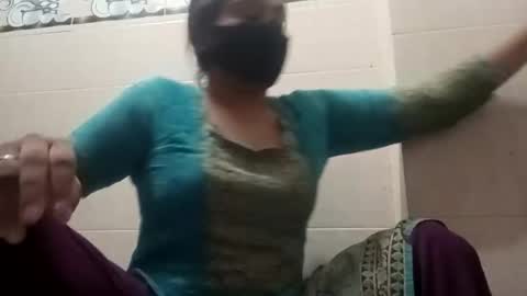 Snapshot of himuhimu22 chatting on September 23, 8:37 pm himuhimu22 online show from September 23, 8:37 pm