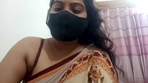 Snapshot of himuhimu22 chatting on October 18, 6:45 pm himuhimu22 online show from October 18, 6:45 pm